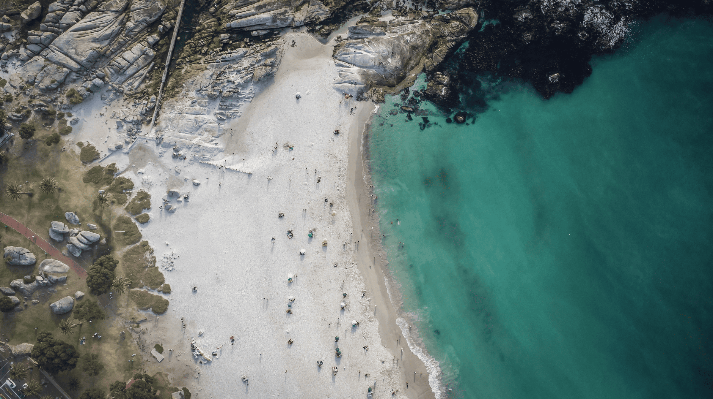 Vue aérienne de la plage de Clifton à Cape Town en Afrique du Sud