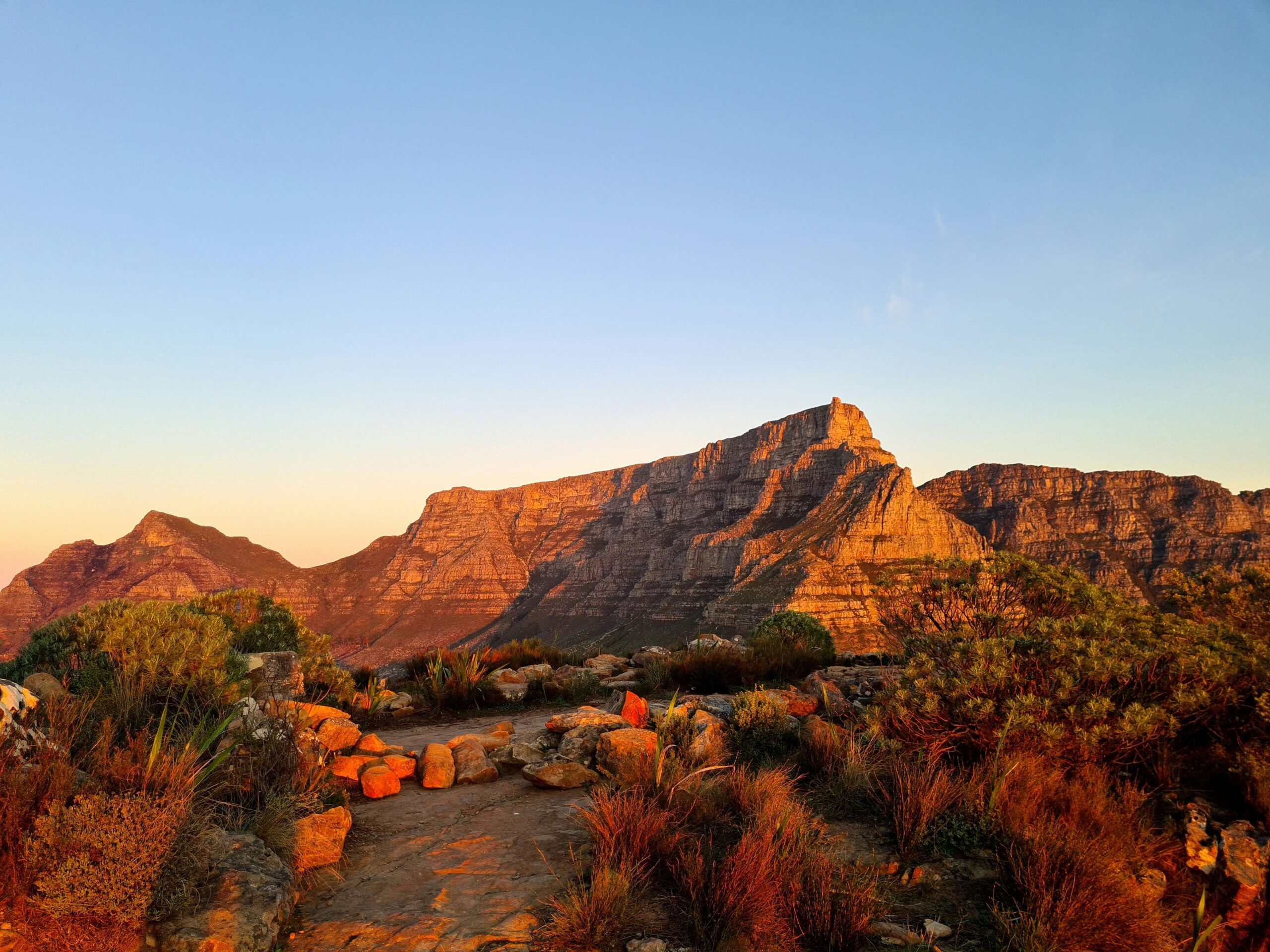 Table Mountain vue de Lion's Head au coucher du soleil